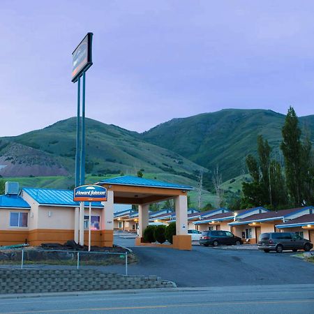 Howard Johnson By Wyndham Brigham City Exterior photo